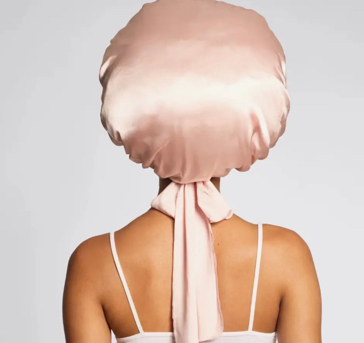 Bonnet en satin Kit-Sch rose