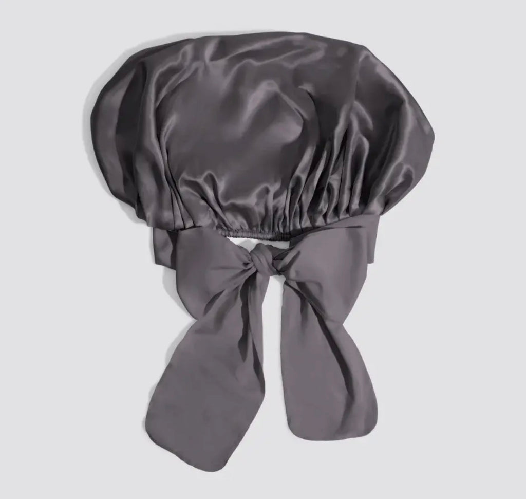 Bonnet en satin Kit-Sch