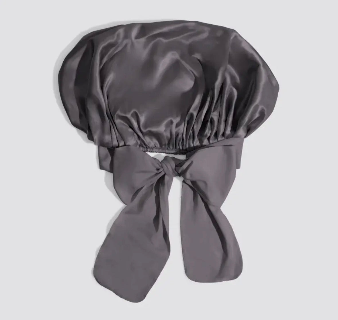 Bonnet en satin Kit-Sch